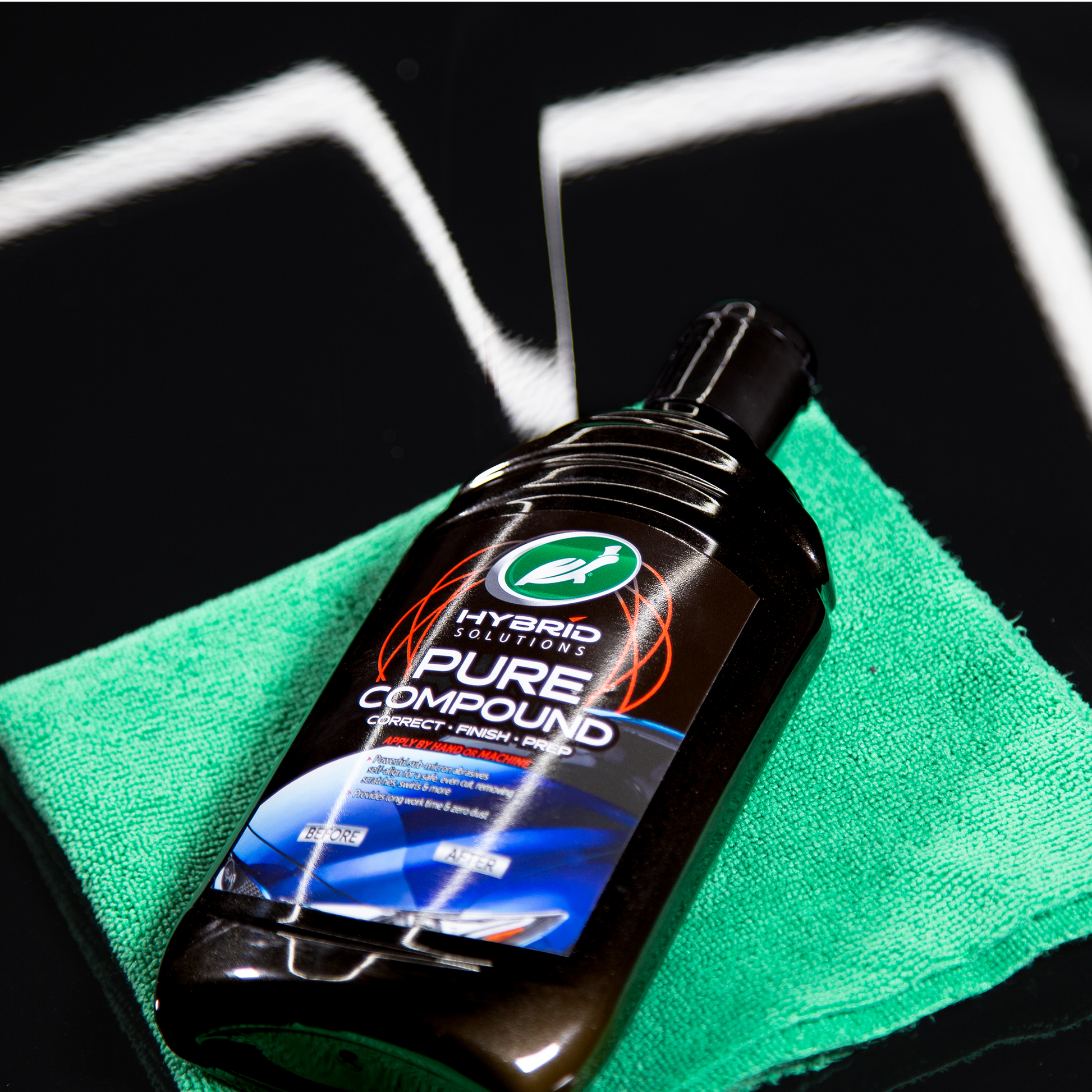 Turtle Wax Hybrid Solutions Pure Compound for paint correction. Car detailing product, ideal for scratch and swirl removal.