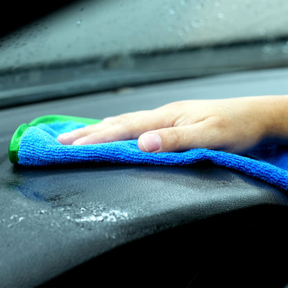 Fresh Clean Wonder Cloth being used on the internal surface of a car