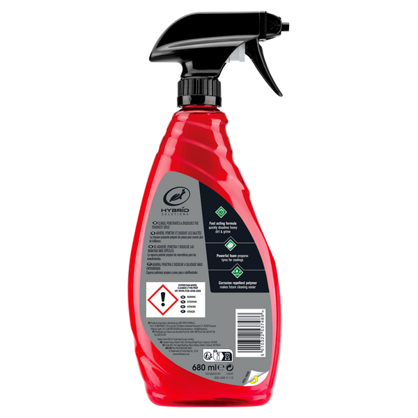 Turtle Wax Hybrid Solutions wheel and tyre cleaner in a red spray bottle, 680ml. Ready for quick dirt removal and tyre prep.
