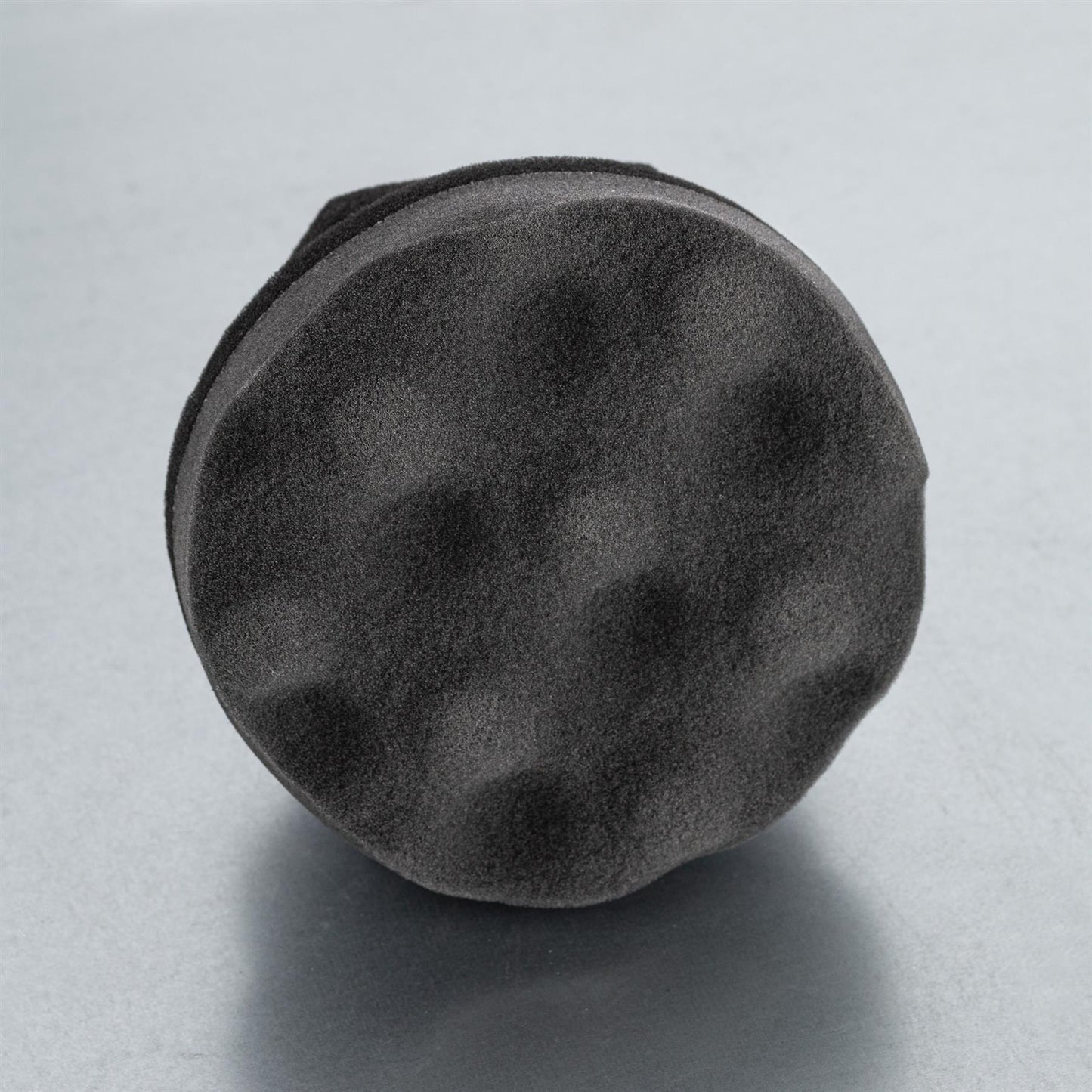 Grey foam pad for polishing. Ideal for valeting & detailing cars, motorbikes, boats. Works well with Turtle Wax polishes.
