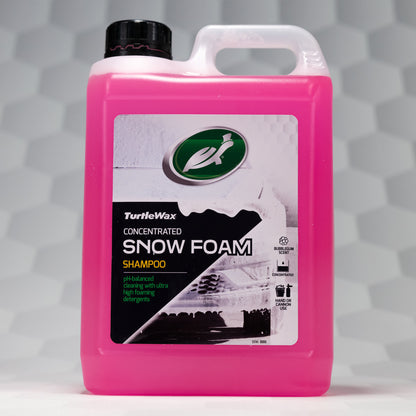 Pink Turtle Wax snow foam shampoo, concentrated for hand or cannon use, with bubblegum scent for superior cleaning.
